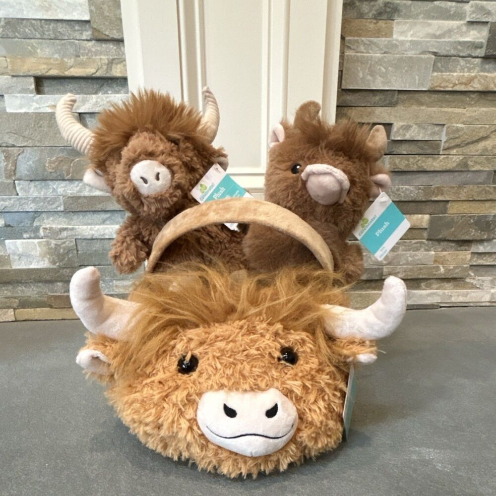 Way to Celebrate! Highland Cow Duck & Shaggy Bull Plush in Plush Cow Basket